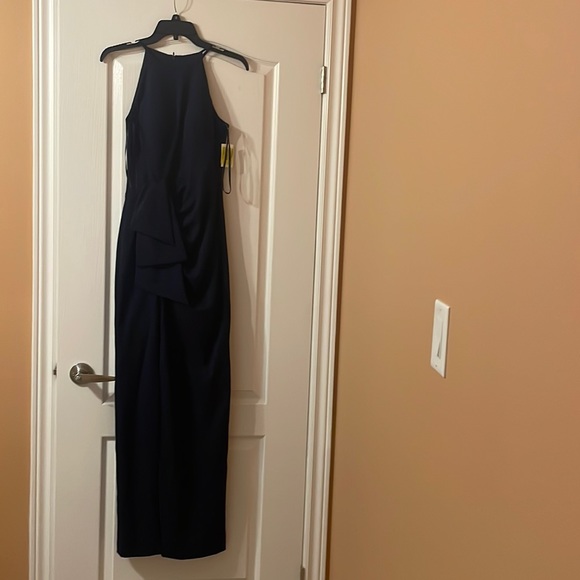 Navy Side-Slit Sleeveless Maxi Dress - Picture 4 of 9